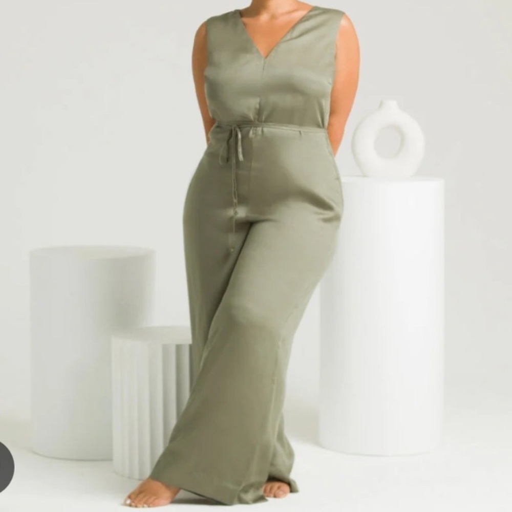 NWT sateen Jumpsuit